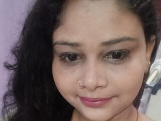 video chat CurvySoniya