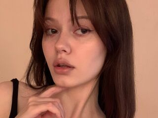 hot naked webcamgirl DeniseBonnel