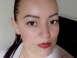 cam girl playing with sextoy DinaCarls