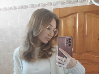 camslut masturbating EdrisWauters