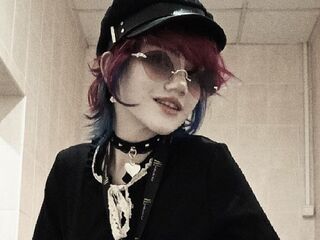 girl naked ElanorCiolek