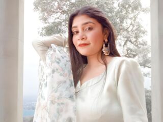 cam slut chat ElieCloe
