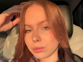 naked girl with webcam masturbating with sextoy ElizaBless