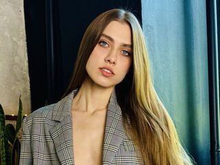 girl nude EmilyMontgomery