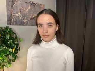 masturbating webcam girl EmmaDiaz
