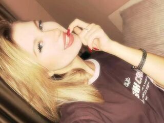 live sex cam picture FlossieRoseth