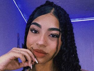 naughty cam girl fingering pussy GiadaParisi
