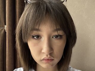 naked camgirl masturbating with dildo GraciaWitsell