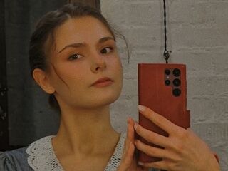 live chat HelenaBerkheimer
