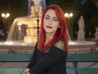 naughty cam girl masturbating with dildo IvanaNovoa