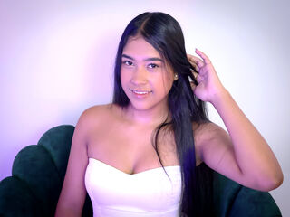 webcam strip tease show IvonneLaurent