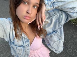girl cam JazminHalajian