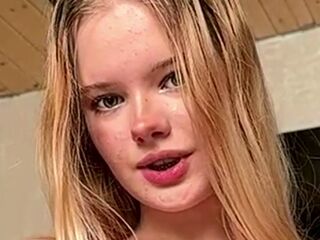 cam slut picture JeannettaCeraos