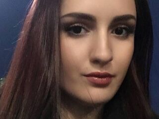 camslut fingering shaved pussy JenniferGracy