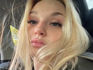 naked webcamgirl video JinEvjen