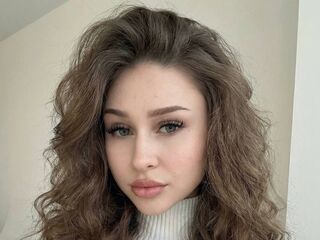 girl cam JunitaDroze