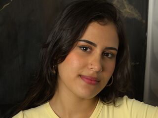 live chatroom KeilyBennett