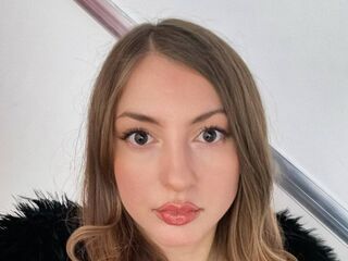 adult webcam chat KyraKur