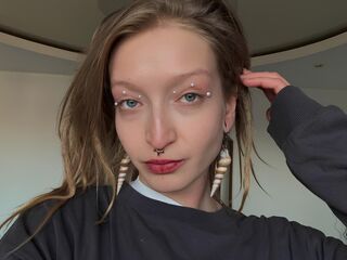 girl showing tits LaylaMoores