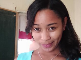 sexy cam girl LaylahMorgane