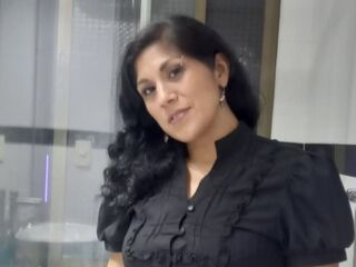 camwhore masturbating with dildo LiaClarson