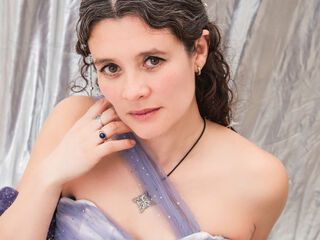 free webcam LiaConstatine
