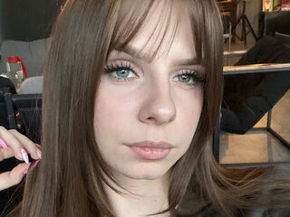 naked webcamgirl picture LoiseHarington