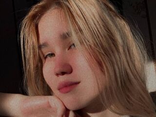 nude cam LucileCarter