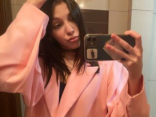 camwhore shaving pussy LucileVerlin