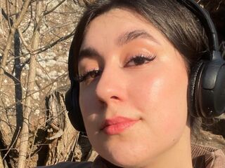 girl shaving pussy LudivinaLifton