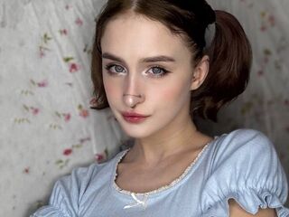 naughty camgirl fingering pussy LunaWolfmoon