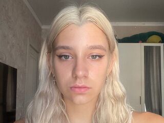 free online chat LynelleDome