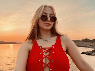 fingering webcamgirl MallieLarocca