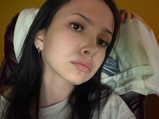 cam strip tease MargaretGuss