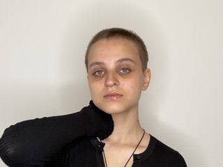 nude cam photo MargrettHussar