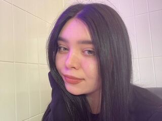 camwhore masturbating with sextoy MaryWellison