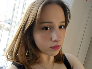 camgirl spreading pussy MayaRhodes