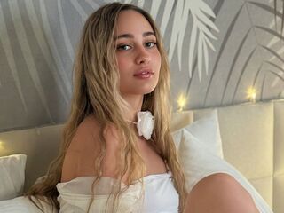 chat room live show MayaSly