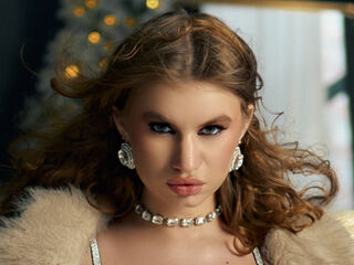 naked cam girl photo MelanieJhonson