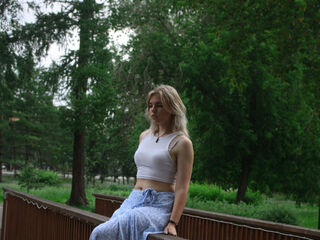 chat room live cam MelisaMokriski