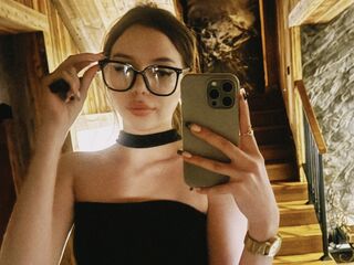 free live webcam picture MiaForester