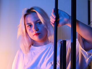 naked webcamgirl picture MicheleColeman