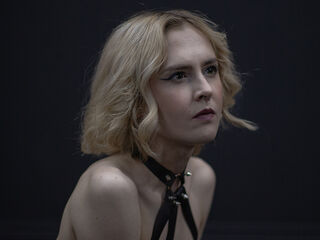 adult webcam chatroom MilaVeyra