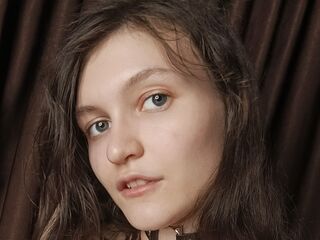 beautiful webcam girl MillieStrife