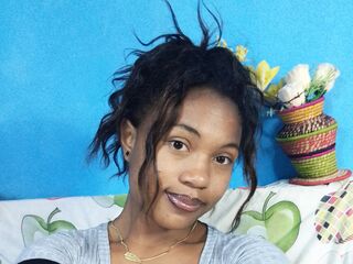 camwhore masturbating with sextoy MioraRiva