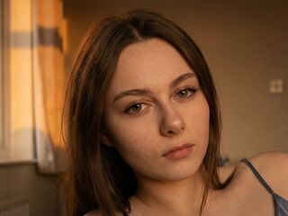 chat room free MireyaElowen