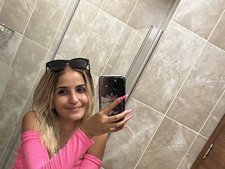 dirty cam show MiriamMery