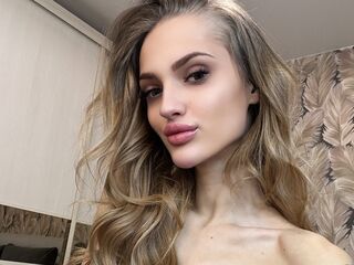 naked girl with cam masturbating MonikaKlar