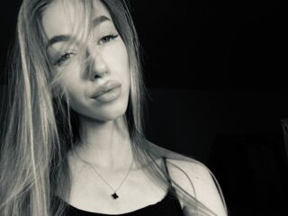 sexy webcamgirl pic NikkiTenerovich