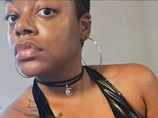 nude gamgirl OnyxDahlia
